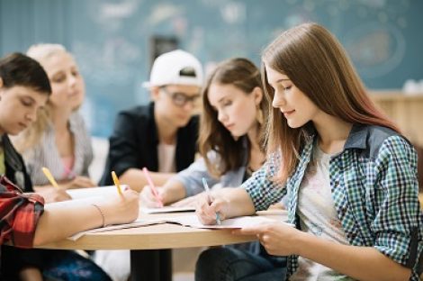 Aides à l’enseignement supérieur